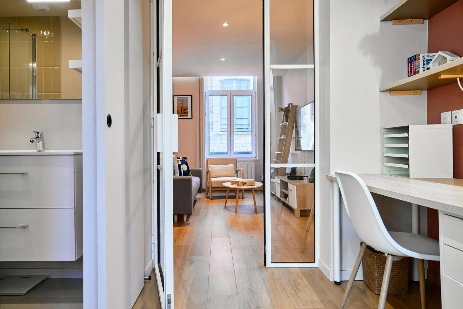 Apartment With Parking In The Heart Of Old Lille Exteriör bild